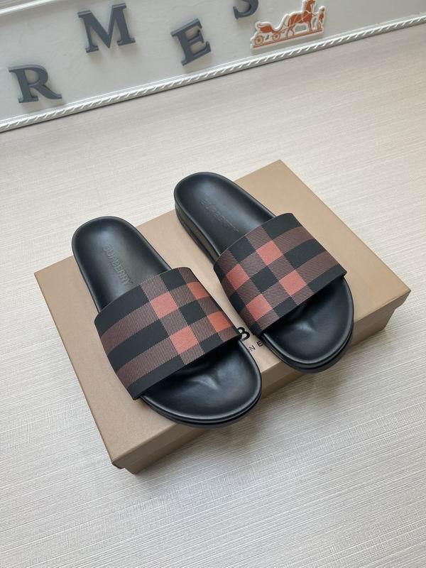 Burberry Men's Slippers 50